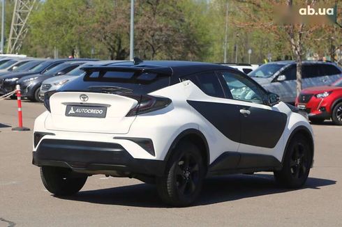 Toyota C-HR 2017 - фото 6