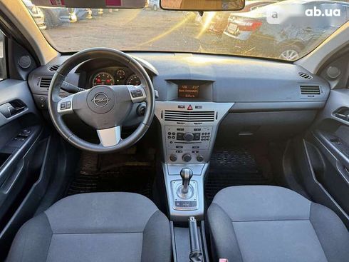 Opel Astra 2013 - фото 27