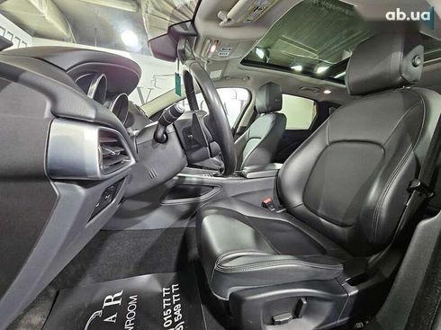 Jaguar F-Pace 2017 - фото 25
