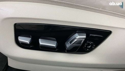 BMW 5 серия 2017 - фото 21