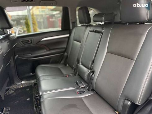 Toyota Highlander 2017 - фото 30