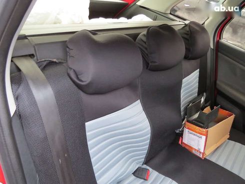 Skoda Fabia 2011 - фото 16