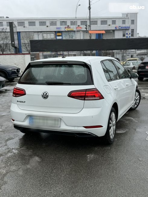 Volkswagen e-Golf 2018 белый - фото 7