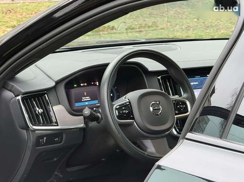 Volvo V90 Cross Country 2022 - фото 30