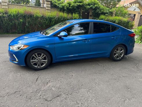 Hyundai Elantra 2016 синий - фото 10