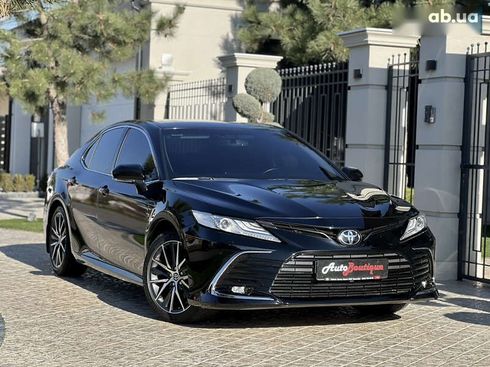 Toyota Camry 2021 - фото 20