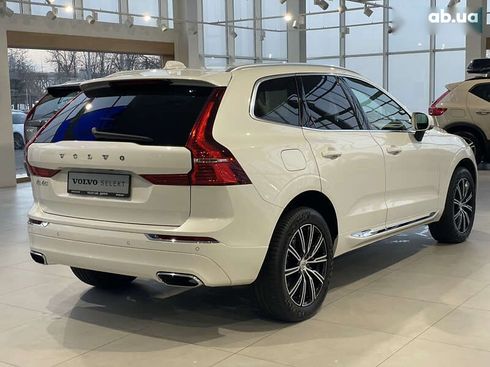 Volvo XC60 2019 - фото 8