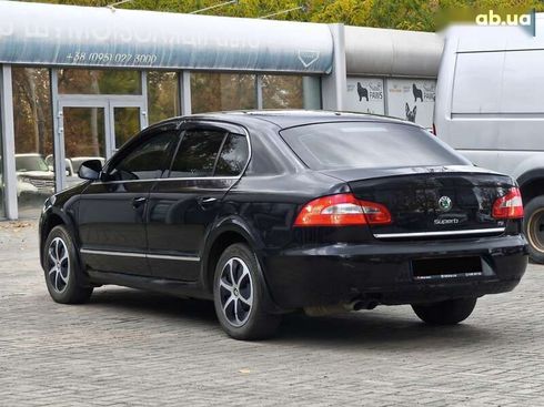Skoda Superb 2011 - фото 7