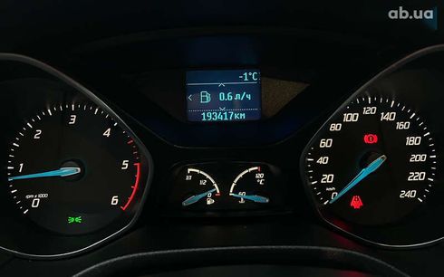 Ford Focus 2011 - фото 15