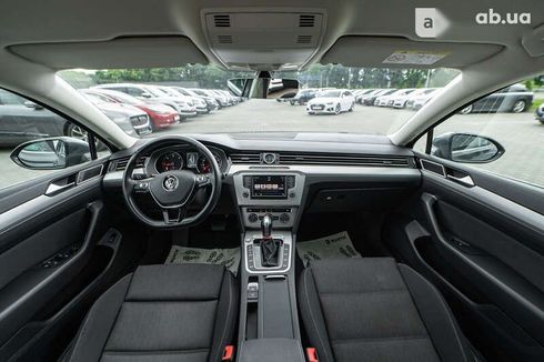 Volkswagen Passat 2017 - фото 24