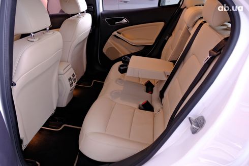 Mercedes-Benz GLA-Класс 2018 белый - фото 8