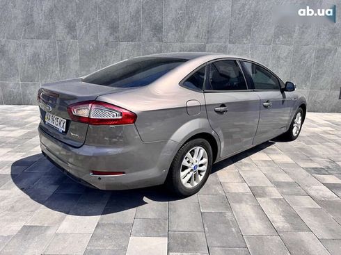 Ford Mondeo 2011 - фото 18