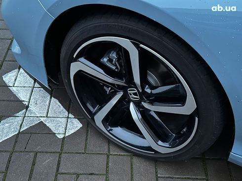 Honda Accord 2022 серый - фото 7
