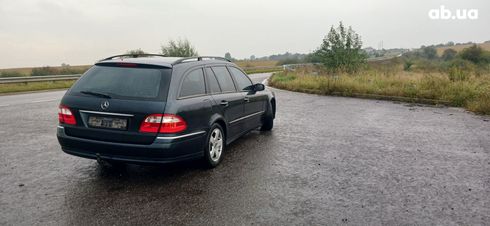 Mercedes-Benz E-Класс 2003 синий - фото 15