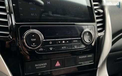 Mitsubishi Pajero Sport 2017 - фото 14