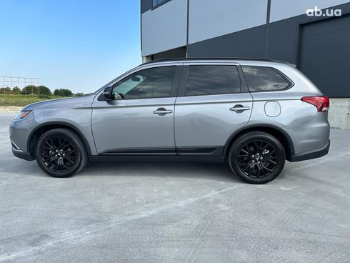 Mitsubishi Outlander 2019 серый - фото 11