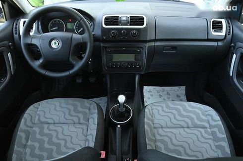 Skoda Fabia 2009 - фото 22