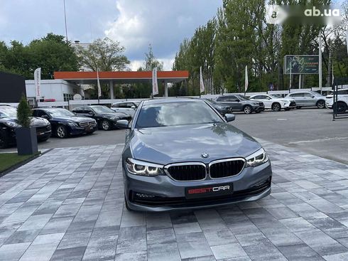 BMW 5 серия 2018 - фото 7