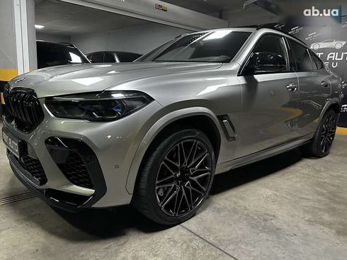 BMW X6 M 2022 - фото 18