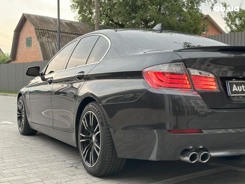 BMW 5 серия 2010 черный - фото 13