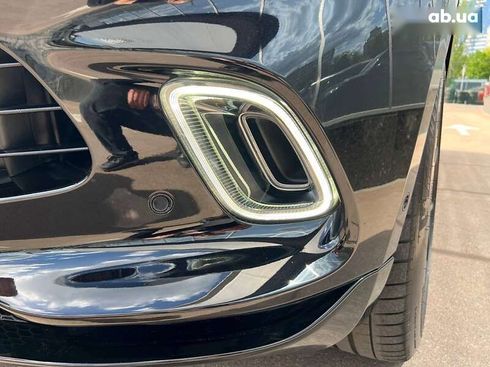 Aston Martin DBX 2021 - фото 17