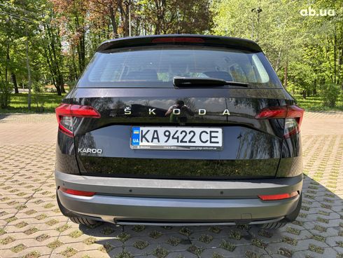 Skoda Karoq 2021 черный - фото 2