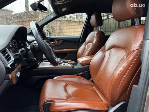Audi Q7 2018 бежевый - фото 32