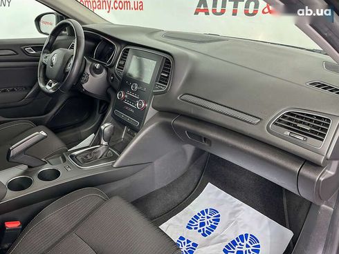 Renault Megane 2019 - фото 16