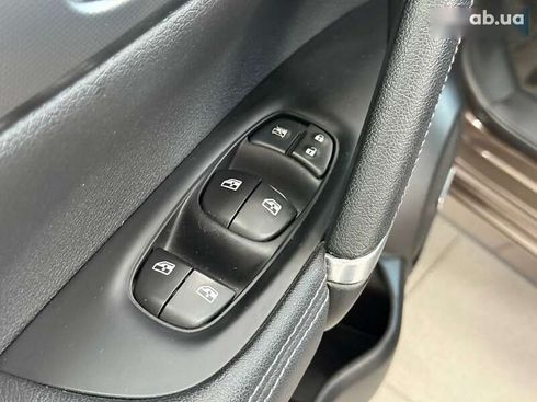 Nissan Qashqai 2017 - фото 21