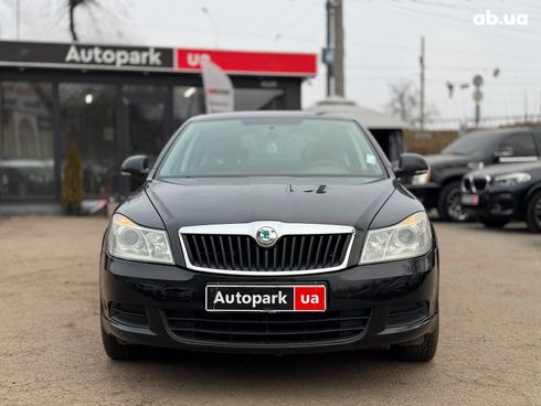 Skoda Octavia 2010 черный - фото 3