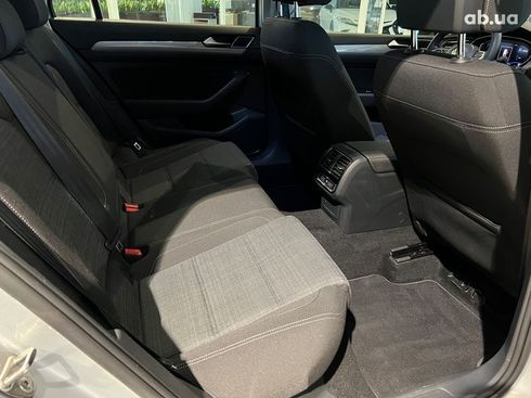 Volkswagen Passat 2019 - фото 14