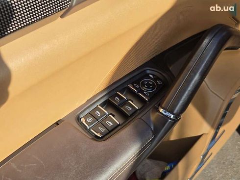 Porsche Cayenne 2010 - фото 18