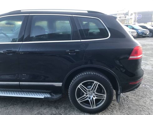Volkswagen Touareg 2012 черный - фото 22