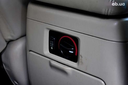 Toyota Land Cruiser 2002 - фото 28
