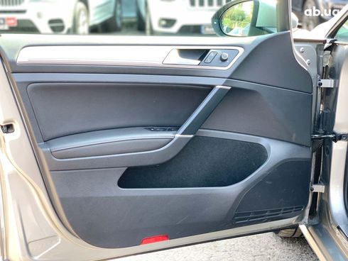 Volkswagen e-Golf 2015 серый - фото 19