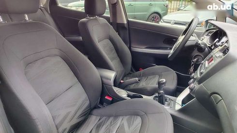 Kia Cee'd 2013 - фото 18