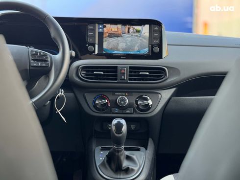 Hyundai i10 2024 зеленый - фото 39