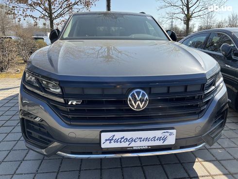 Volkswagen Touareg 2022 - фото 27