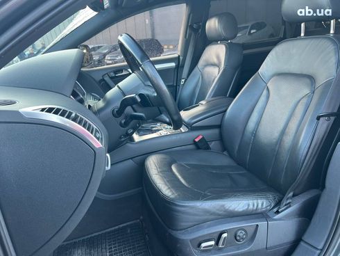 Audi Q7 2011 серый - фото 21