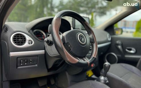 Renault Clio 2008 - фото 19