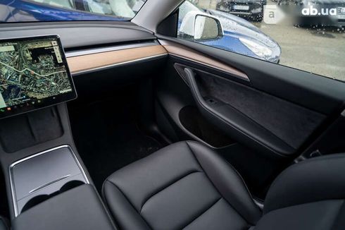 Tesla Model Y 2022 - фото 25