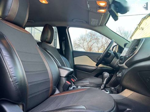 Jeep Cherokee 2016 - фото 21