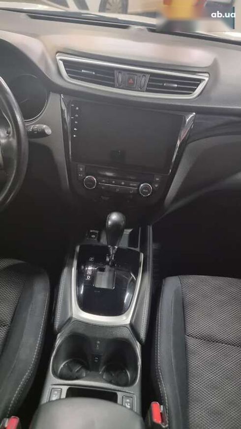 Nissan Qashqai 2017 - фото 7