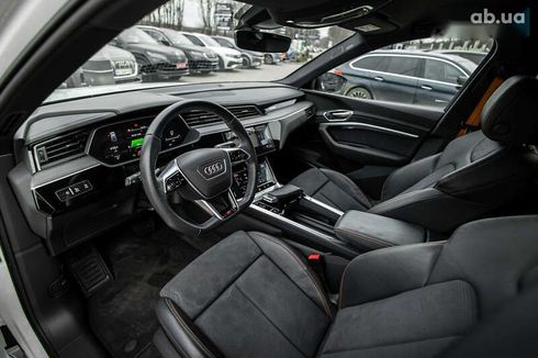 Audi E-Tron 2022 - фото 26