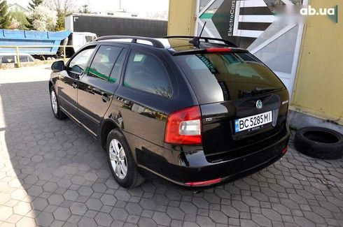 Skoda Octavia 2012 - фото 11
