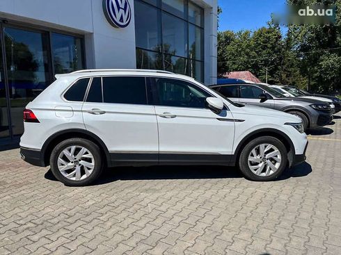 Volkswagen Tiguan 2021 - фото 2