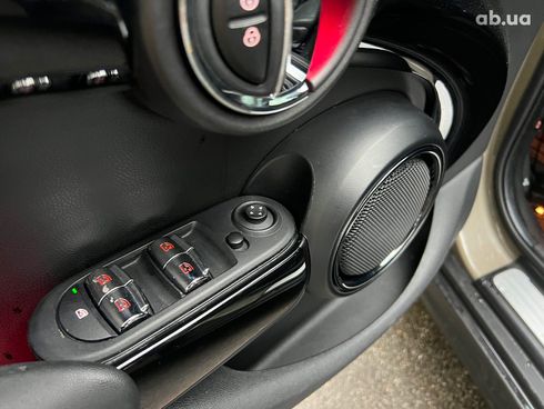 MINI Hatch 2019 бежевый - фото 44