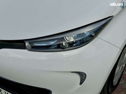 Renault Zoe 2014 - фото 11