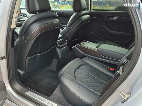 Audi A8 2017 - фото 24