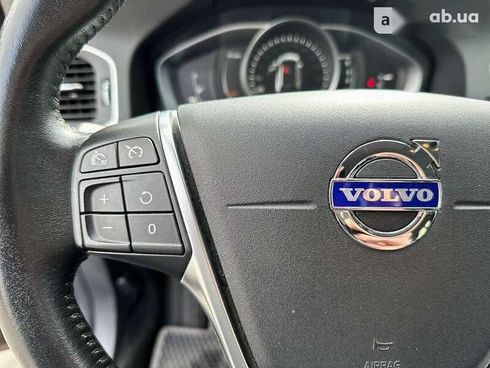 Volvo V60 Cross Country 2018 - фото 26